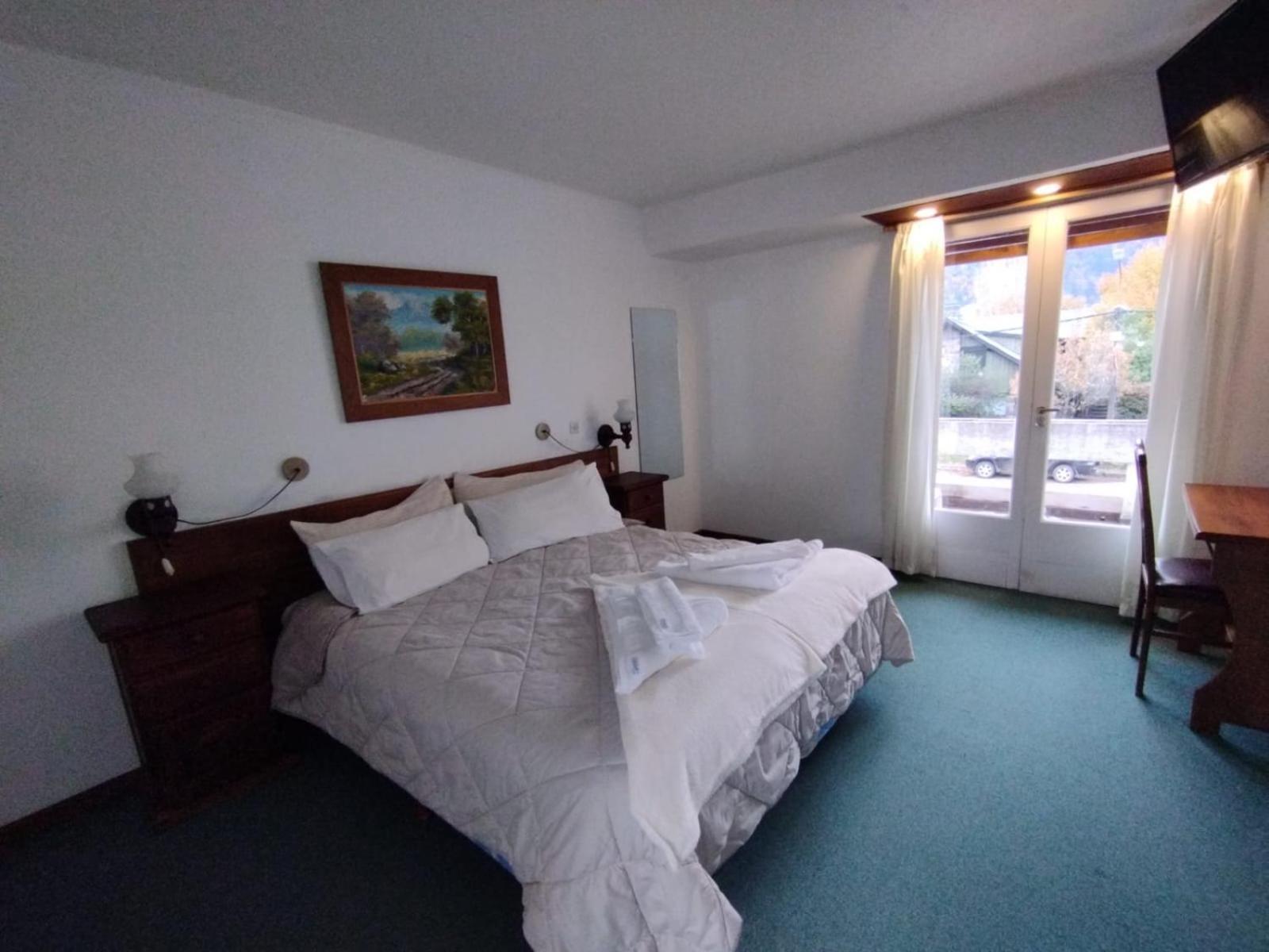 Hotel Crismalu San Martín de los Andes Kültér fotó
